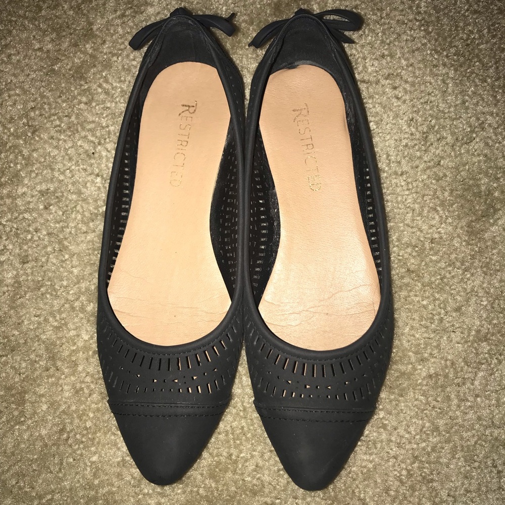 Black flats